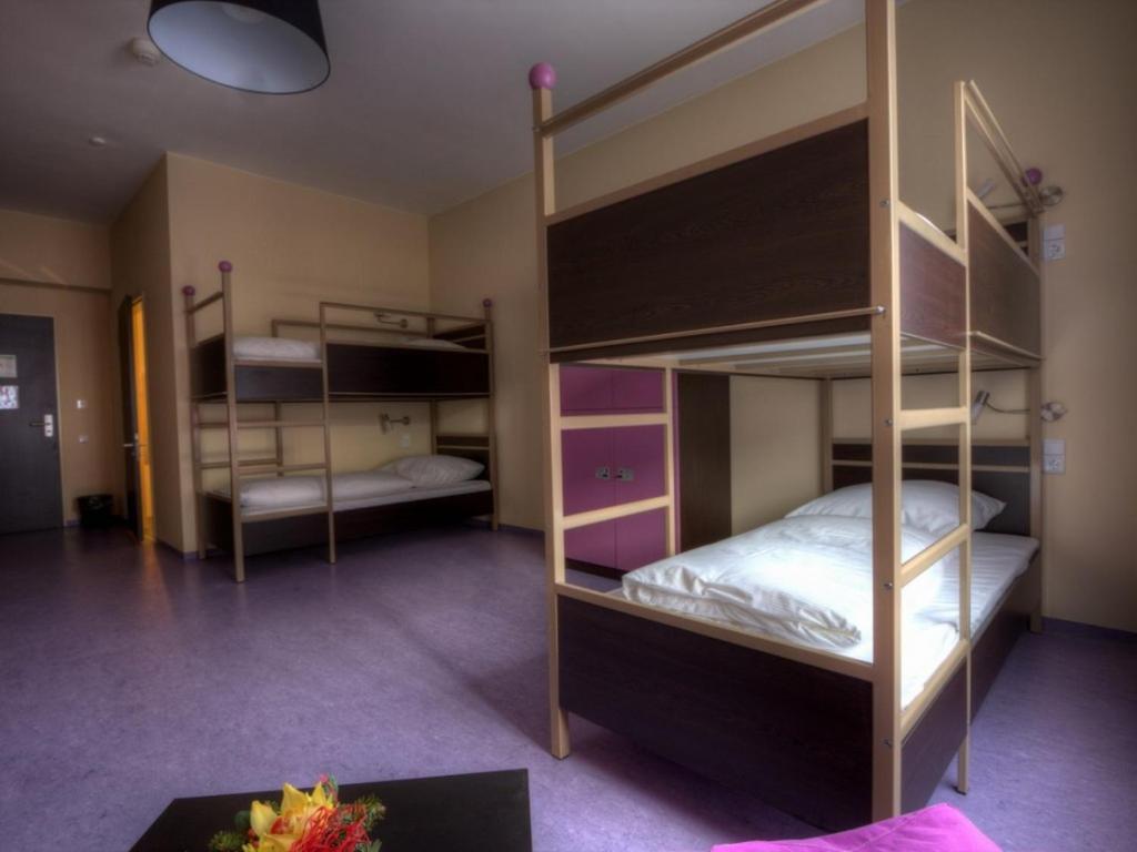 Hostel 2a